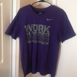 Gently worn. Purple Nike tee. Size L.
